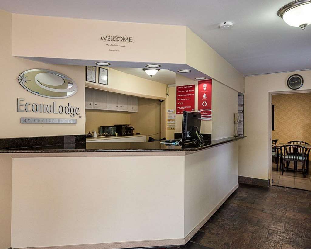 Econo Lodge Lynchburg Interior foto